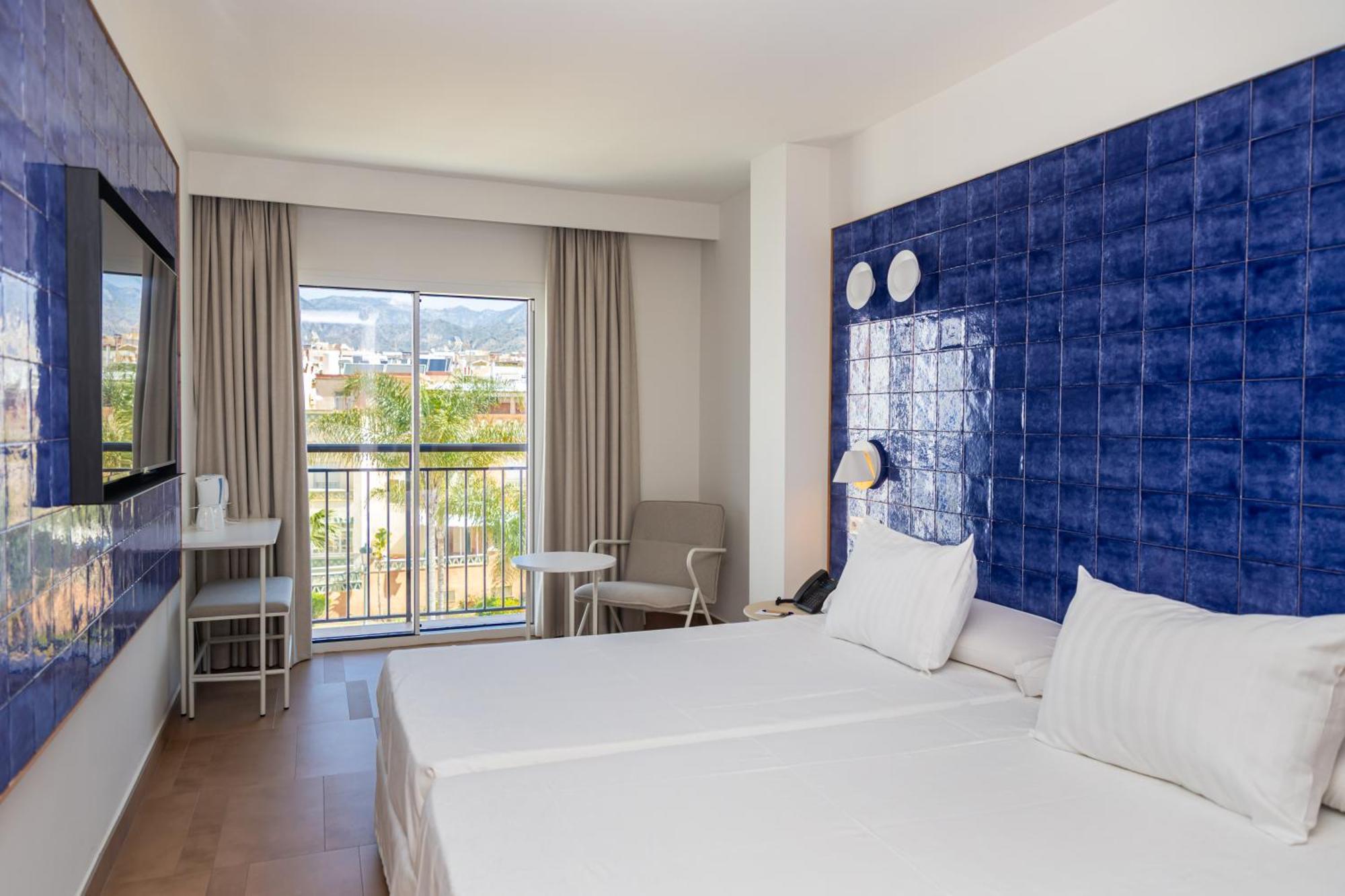 Perla Marina Ξενοδοχείο Nerja Εξωτερικό φωτογραφία