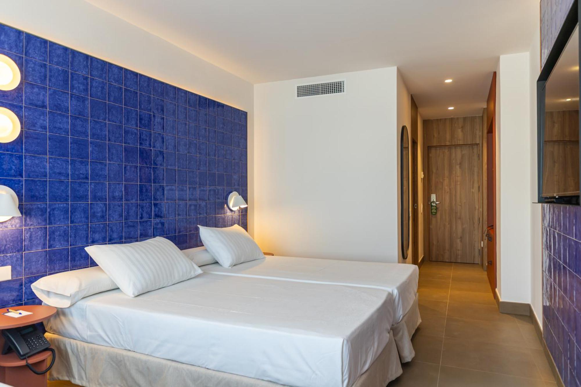 Perla Marina Ξενοδοχείο Nerja Εξωτερικό φωτογραφία