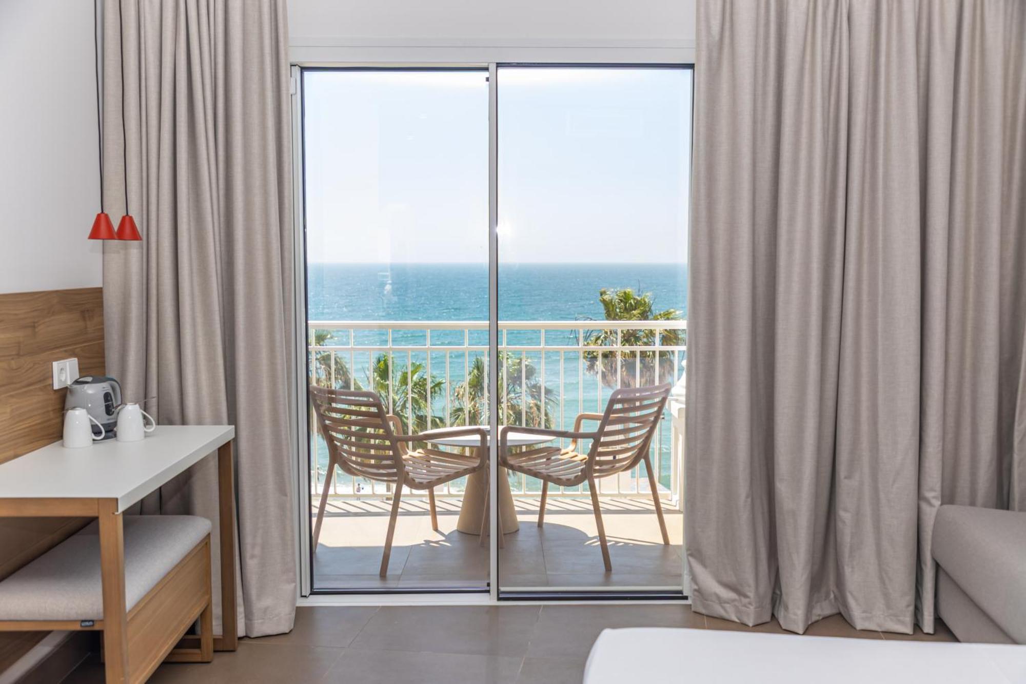 Perla Marina Ξενοδοχείο Nerja Εξωτερικό φωτογραφία